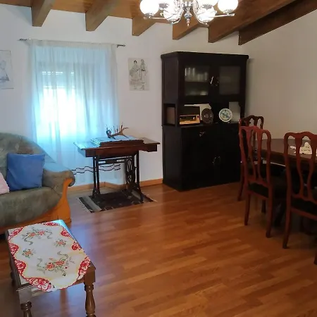 Casa De Pueblo Con Vistas Petin