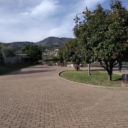 Casa De Pueblo Con Vistas Дом отдыха *